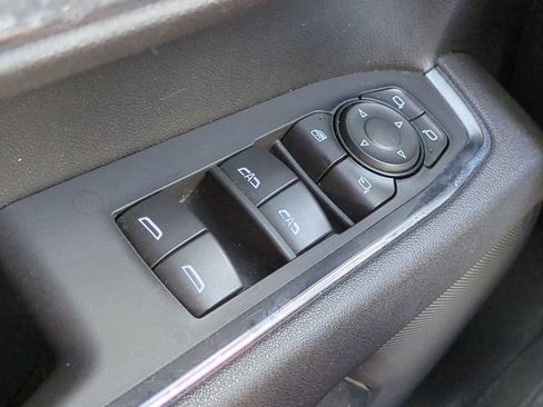 Used 2025 GMC Sierra 1500 SLT RWD image 27