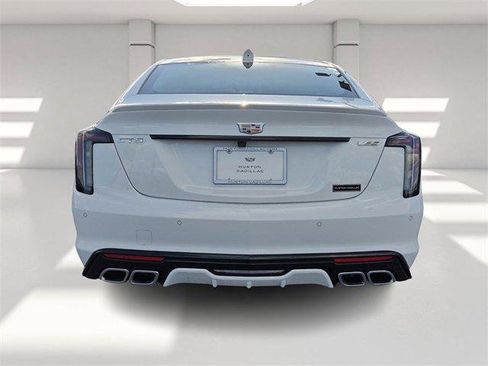 New 2026 Cadillac CT5 V image 4