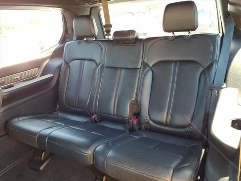 Used 2024 Jeep Wagoneer Series III image 6