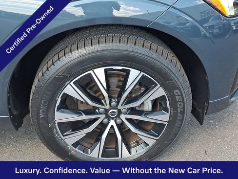 Certified 2024 Volvo XC60 B5 Core w/ Climate Package AWD/4WD image 9