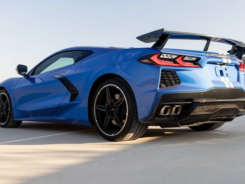 Used 2020 Chevrolet Corvette Stingray Premium Cpe w/ 3LT Preferred Equipment Group RWD image 8