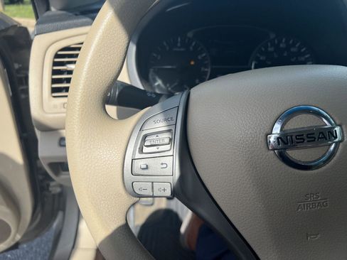 Used 2014 Nissan Altima 2.5 S w/ Sport Value Package image 11