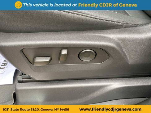 Used 2024 GMC Sierra 2500 SLT w/ SLT Premium Package image 22