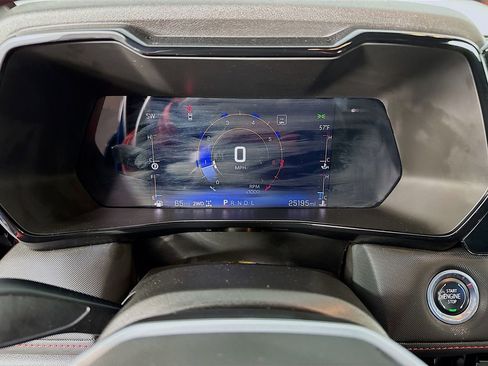 Used 2023 Chevrolet Colorado Z71 w/ Z71 Convenience Package 2 image 18