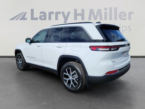 Used 2025 Jeep Grand Cherokee Limited w/ Trailer Tow Package image 3