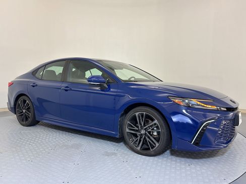 Used 2025 Toyota Camry XSE w/ Premium Plus Package FWD image 7