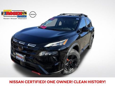 Certified 2025 Nissan Rogue SV image 1