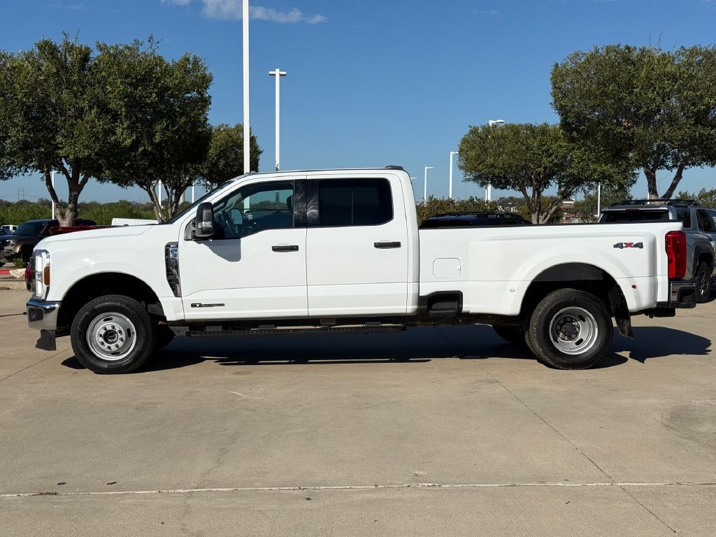 Used 2026 Ford F350 XLT AWD/4WD image 2