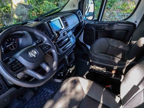 Used 2023 RAM ProMaster 2500 image 15