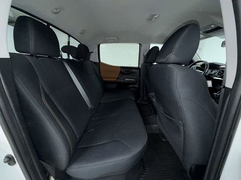 Used 2019 Toyota Tacoma SR5 image 7