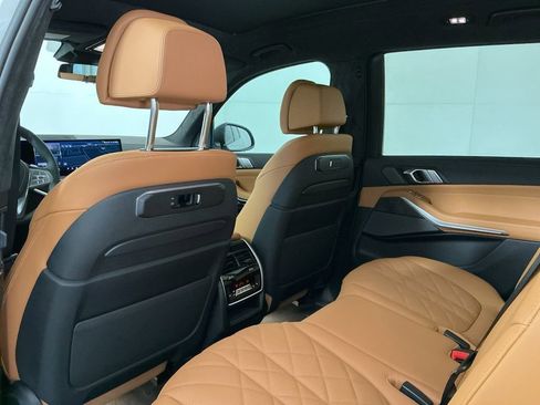 New 2026 BMW X7 xDrive40i w/ Executive Package image 25