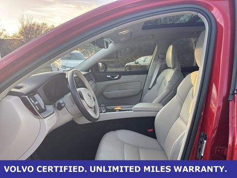 Certified 2023 Volvo XC60 B5 Plus w/ Climate Package image 18
