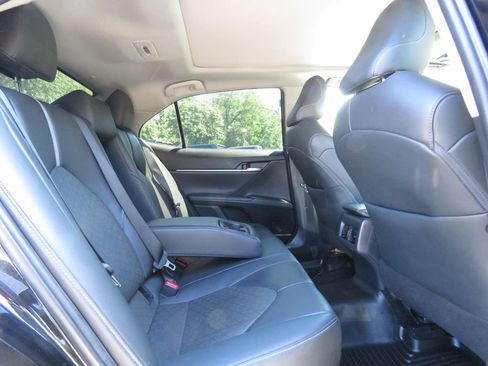 Used 2019 Toyota Camry XSE w/ Driver Assist Package FWD image 16