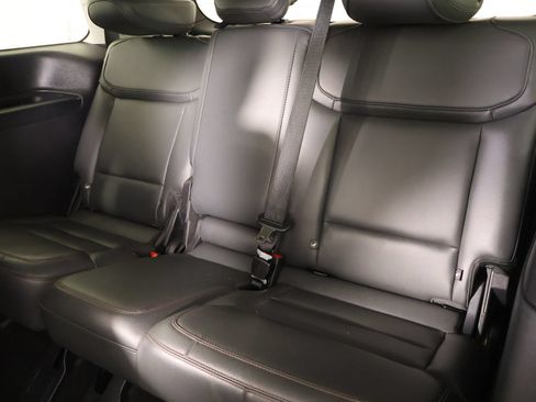 Used 2025 Ford Expedition Active AWD/4WD image 14