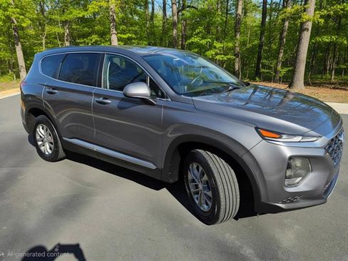 Used 2019 Hyundai Santa Fe SE AWD/4WD image 4