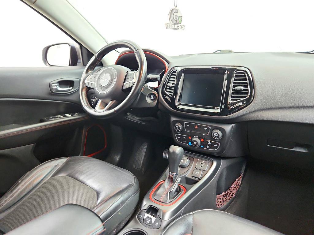 Used 2018 Jeep Compass Trailhawk AWD/4WD image 22
