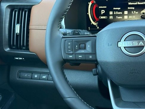 New 2026 Nissan Pathfinder Platinum image 24