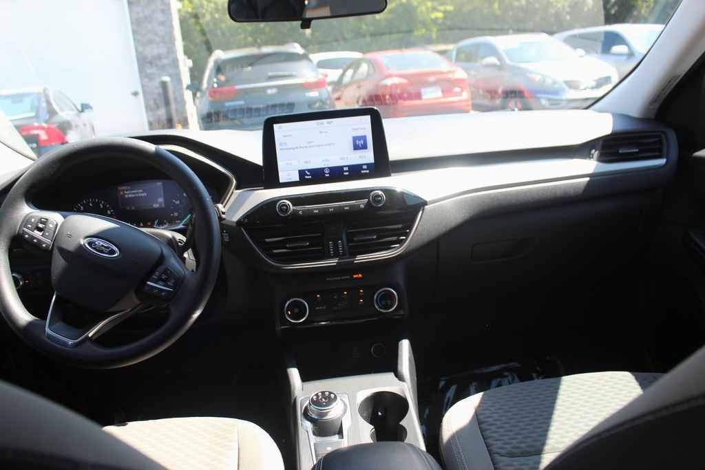 Used 2021 Ford Escape SE w/ SE Sport Appearance Package AWD/4WD image 27