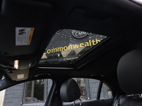 Used 2019 Mercedes-Benz E 300 4MATIC image 39