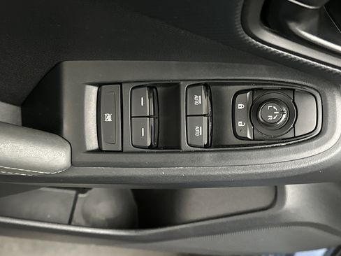 Used 2024 Subaru Crosstrek 2.0i Premium AWD/4WD image 18