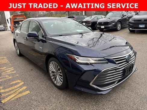 Used 2021 Toyota Avalon Limited w/ Advanced Safety Package image 3