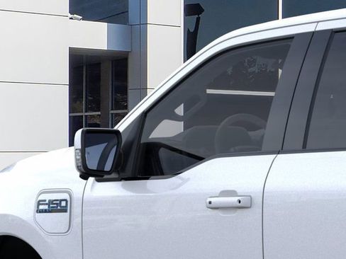 New 2025 Ford F150 Lightning Lariat image 24