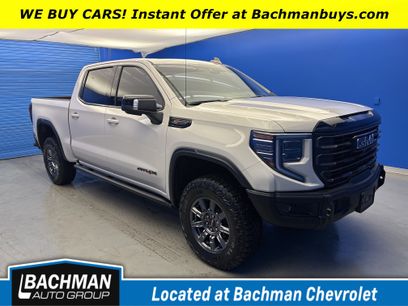 Used 2026 GMC Sierra 1500 AT4X w/ LPO, Black Badging Package