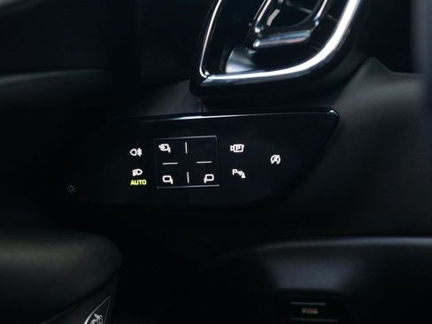 Used 2022 Ferrari Roma RWD image 35