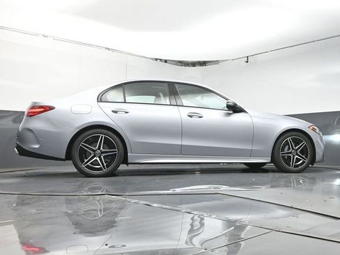 Used 2025 Mercedes-Benz C 300 Sedan image 40