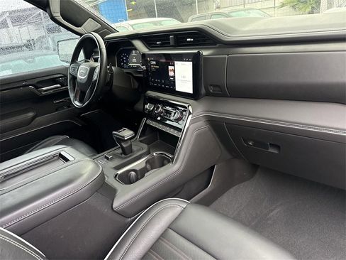 Used 2022 GMC Sierra 1500 AT4X image 25