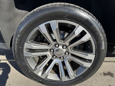 Used 2019 GMC Yukon Denali image 50