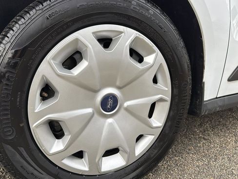 Used 2018 Ford Transit Connect XL image 9