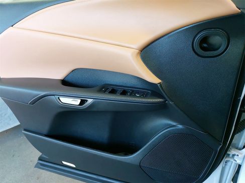 Used 2023 Lexus RX 350h image 30