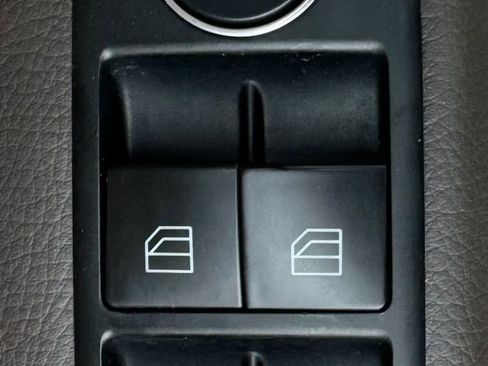 Used 2016 Mercedes-Benz GL 450 4MATIC image 42