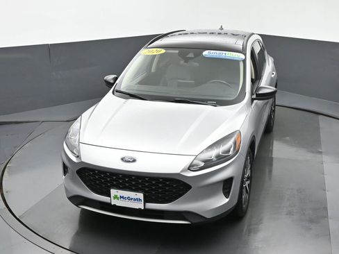 Used 2020 Ford Escape SE Sport image 28