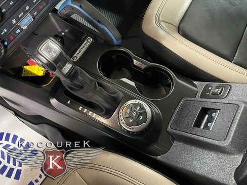 Used 2022 Ford Bronco Wildtrak image 17