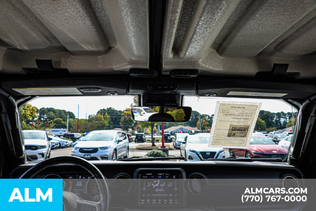 Used 2023 Jeep Wrangler Unlimited Sahara AWD/4WD image 45