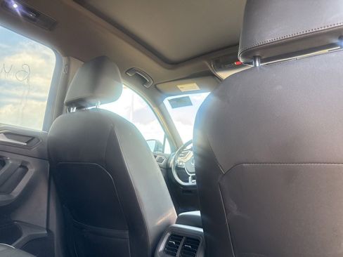 Used 2020 Volkswagen Tiguan SEL Premium R-Line w/ 3rd Row Seat Package AWD/4WD image 31