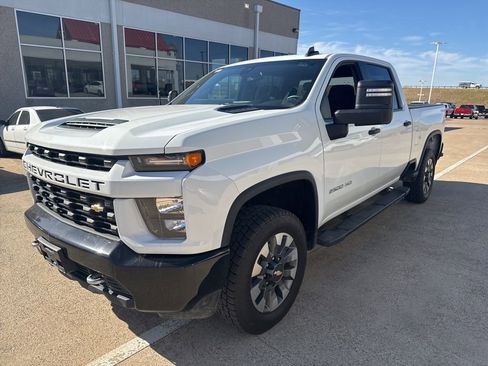 Used 2022 Chevrolet Silverado 2500 Custom w/ Custom Value Package image 1