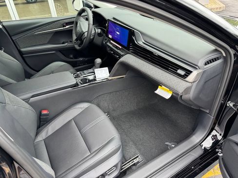 New 2026 Toyota Camry XLE FWD image 12