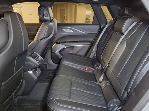 New 2026 Cadillac Lyriq Premium Luxury AWD/4WD image 12