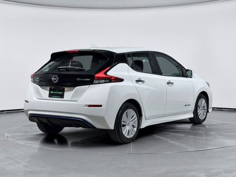Used 2018 Nissan Leaf S image 3
