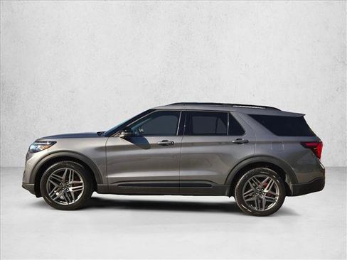 New 2026 Ford Explorer ST w/ Sun And Sound Package image 8