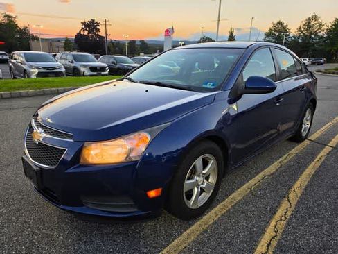 Used 2012 Chevrolet Cruze LT FWD image 1