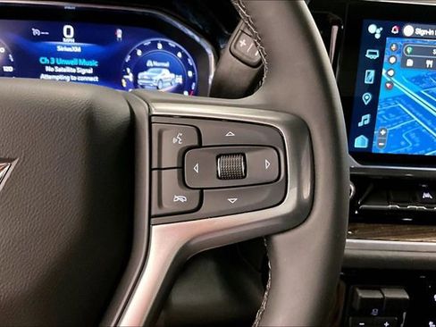 Used 2025 Chevrolet Silverado 1500 LT AWD/4WD image 27