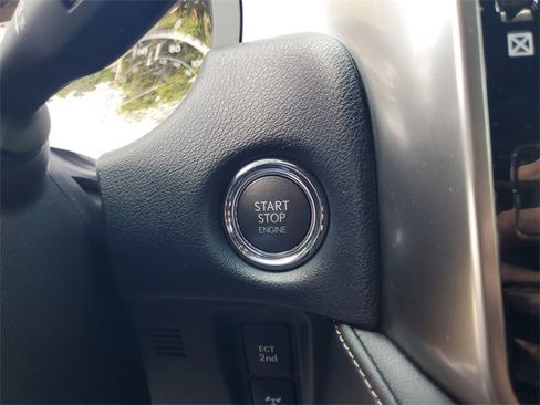 Used 2023 Lexus GX 460 Premium w/ Premium Package image 24