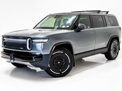Used 2025 Rivian R1S Adventure