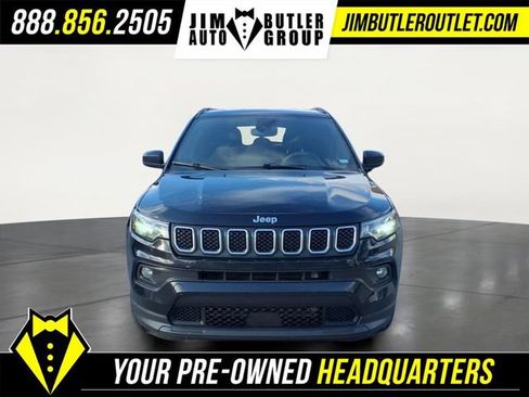 Used 2024 Jeep Compass Latitude AWD/4WD image 26