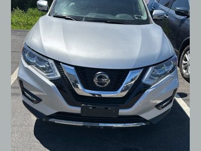 Used 2019 Nissan Rogue SL w/ Premium Package