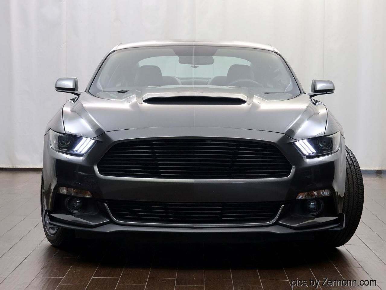 Used 2017 Ford Mustang Premium w/ Equipment Group 201A RWD image 10